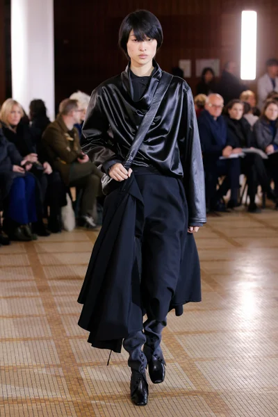 Look 12